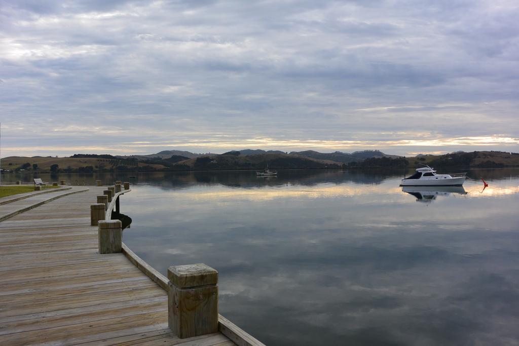 Mangonui Waterfront Apartments Exterior photo